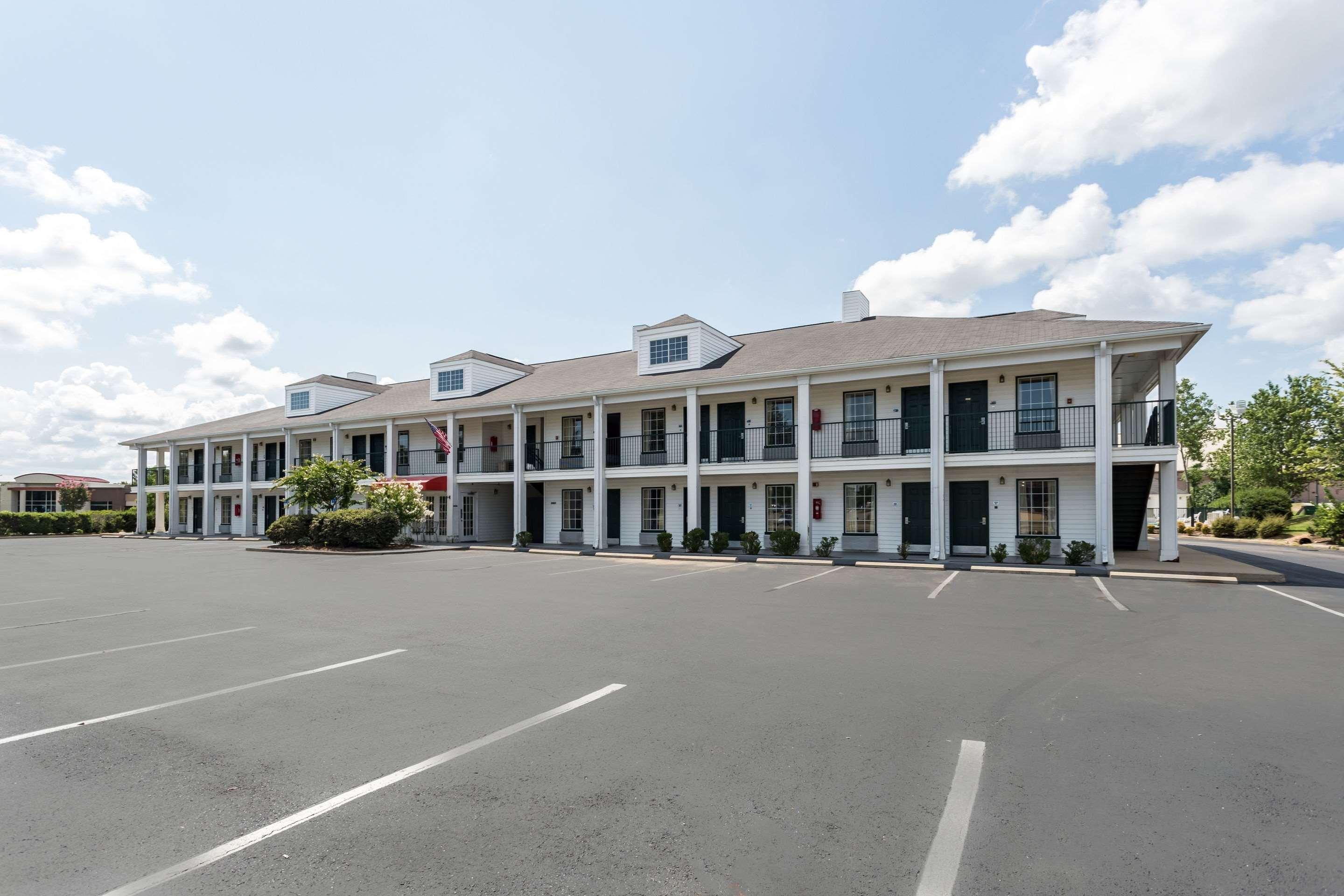 Econo Lodge Tupelo Exterior photo